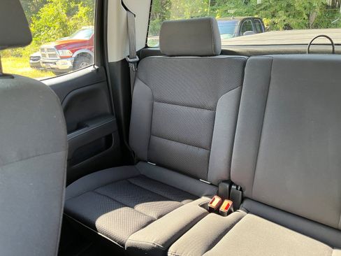 Used 2018 GMC Sierra 1500 SLE w/ SLE Value Package AWD/4WD image 19