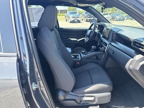 Used 2026 Toyota 4Runner SR5 AWD/4WD image 24