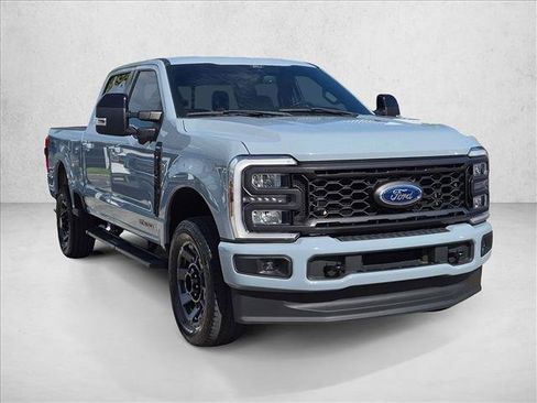 Used 2024 Ford F250 Lariat w/ Sport Appearance Package AWD/4WD image 3