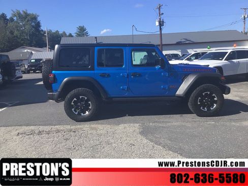 Used 2025 Jeep Wrangler Unlimited Rubicon AWD/4WD image 6
