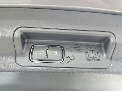 New 2026 Ford Explorer Active RWD image 48