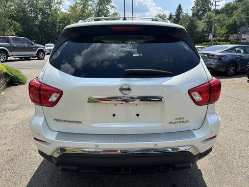 Used 2018 Nissan Pathfinder Platinum image 5