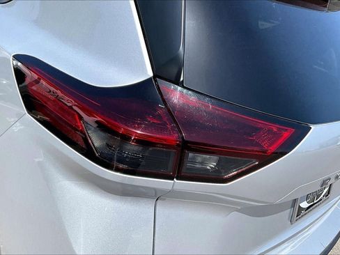 Used 2025 Nissan Rogue SV FWD image 26