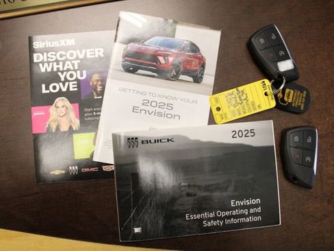 Used 2025 Buick Envision Sport Touring image 30