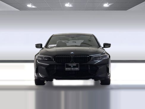 Used 2023 BMW 330i xDrive Sedan w/ M Sport Package AWD/4WD image 5