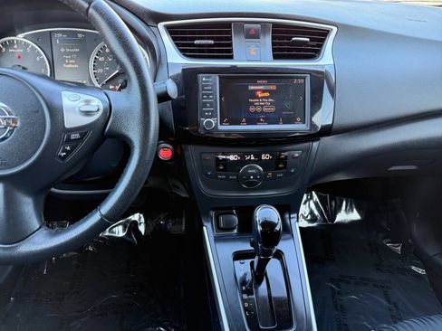 Used 2019 Nissan Sentra SV image 9