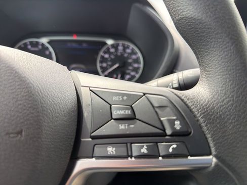 Used 2024 Nissan Sentra SV image 19