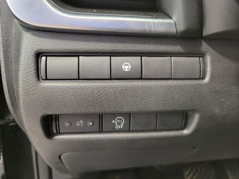 Used 2023 Nissan Rogue SV AWD/4WD image 73