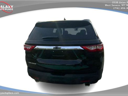Used 2019 Chevrolet Traverse LS w/ LPO, Floor Liner Package AWD/4WD image 6