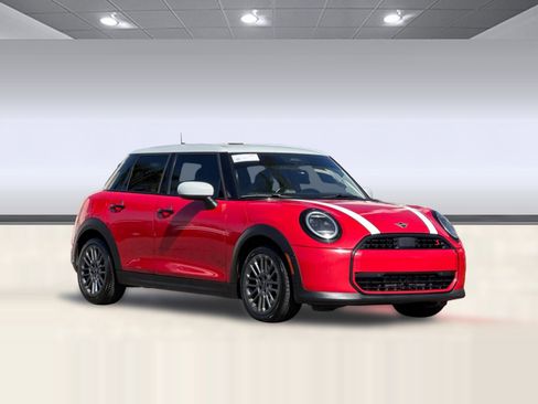 Used 2025 MINI Cooper S FWD image 6