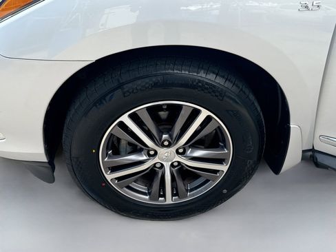 Used 2019 INFINITI QX60 Luxe w/ Essential Package image 38