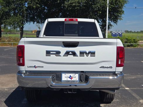Used 2025 RAM 2500 Laramie AWD/4WD image 4