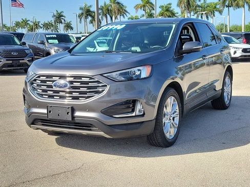 Certified 2022 Ford Edge Titanium AWD/4WD image 3