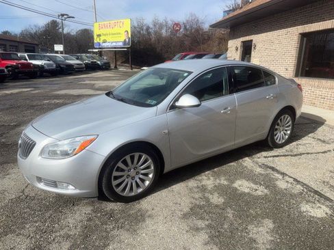 Used 2011 Buick Regal CXL w/ RL3 Preferred Equipment Group image 2