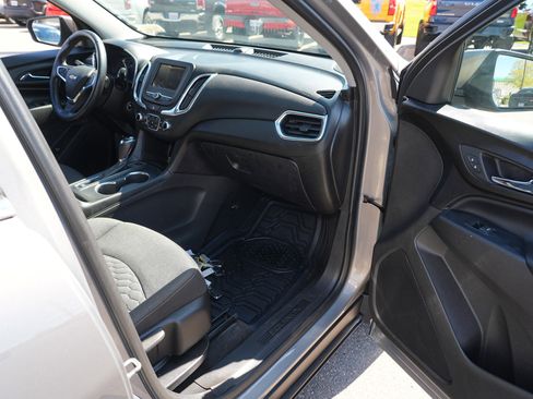 Used 2019 Chevrolet Equinox LT AWD/4WD image 29