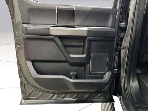 Used 2020 Ford F150 Platinum w/ Equipment Group 701A Luxury AWD/4WD image 32