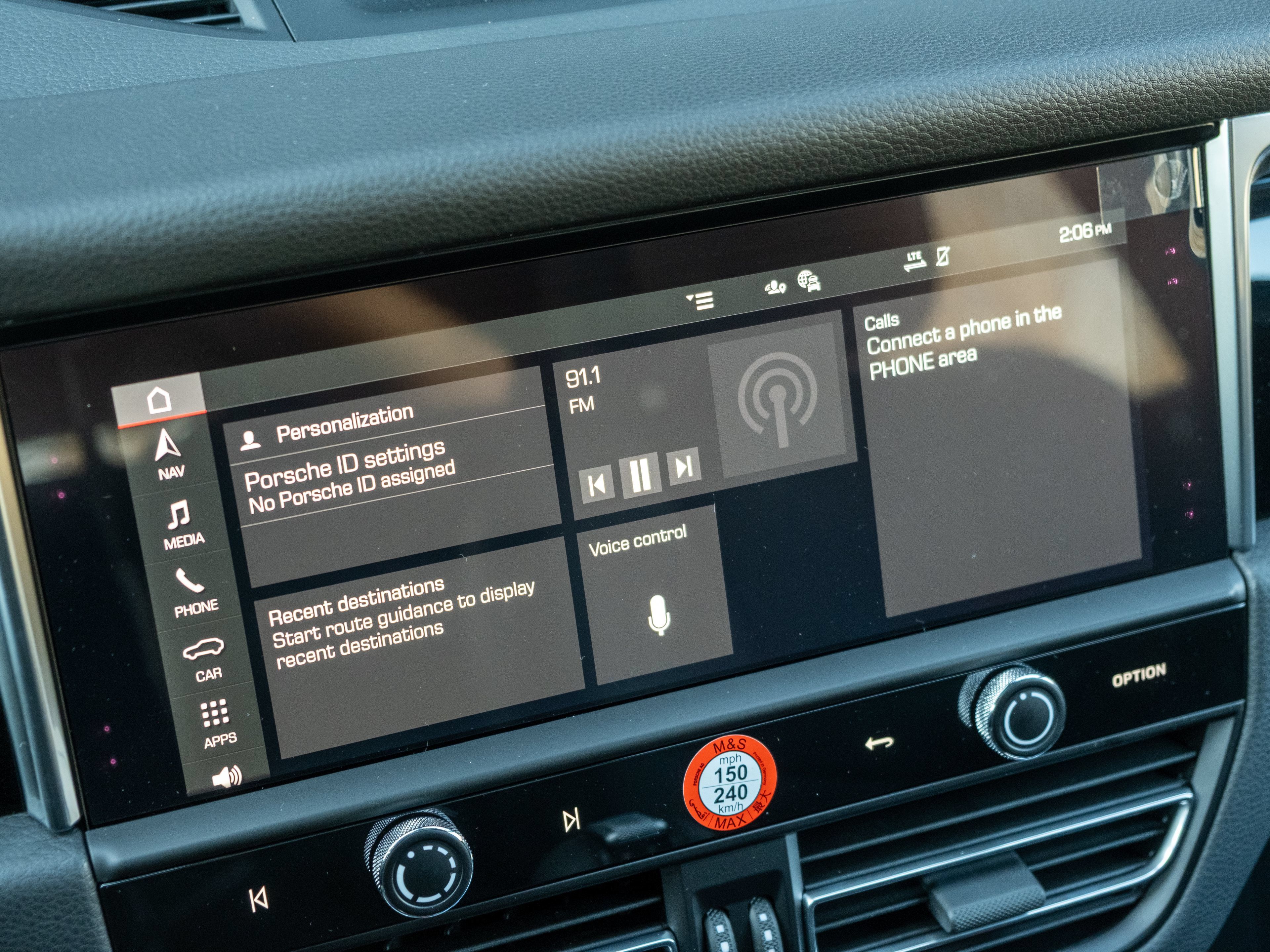 Certified 2026 Porsche Macan AWD/4WD image 27