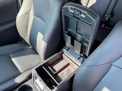 Used 2023 Toyota 4Runner TRD Off-Road Premium image 19