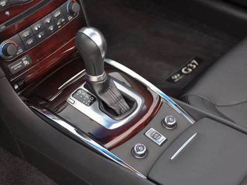 Used 2012 INFINITI G37 Base w/ Premium Pkg image 29