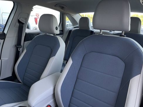 New 2025 Volkswagen Jetta SE image 14