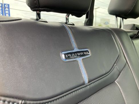 New 2025 Ford F250 Platinum image 17
