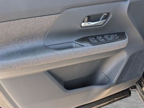 New 2026 Nissan Kicks SV image 15