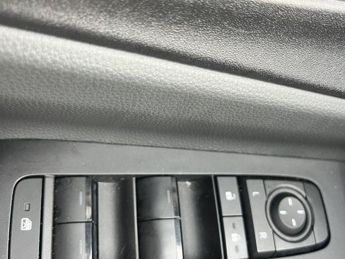 Used 2024 Toyota Prius LE FWD image 23
