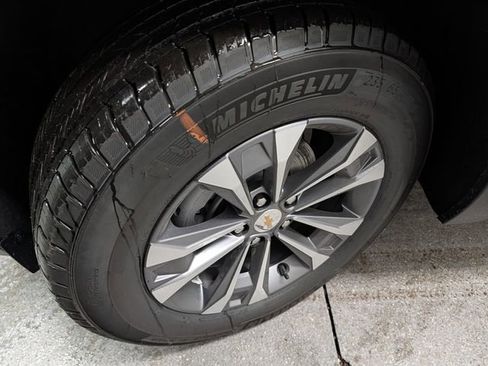 New 2026 Chevrolet Equinox LT image 8