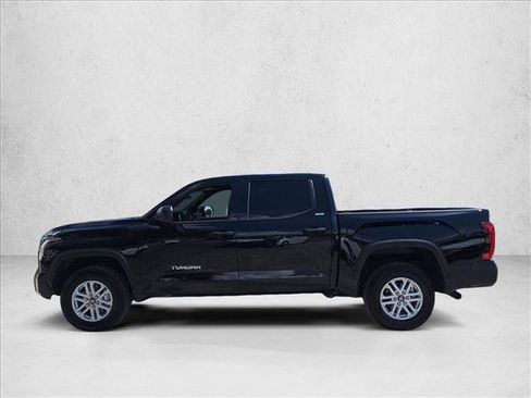 Used 2025 Toyota Tundra SR5 AWD/4WD image 9