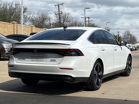 Used 2023 Honda Accord Sport image 7