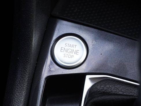 Used 2023 Volkswagen Tiguan S image 35