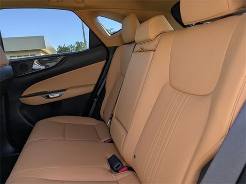 Used 2025 Lexus NX 250 250 Premium w/ Towing Package (2000 Lbs) image 14