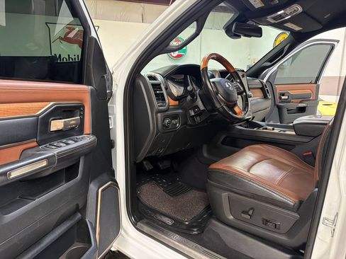 Used 2022 RAM 3500 Limited AWD/4WD image 27