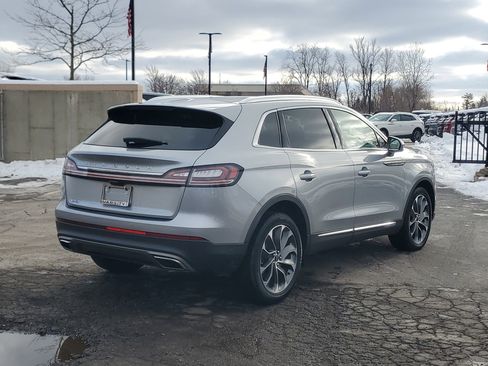 Certified 2022 Lincoln Nautilus Reserve w/ Equipment Group 201A image 6