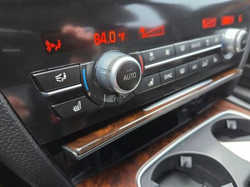 Used 2015 BMW 740Li image 38