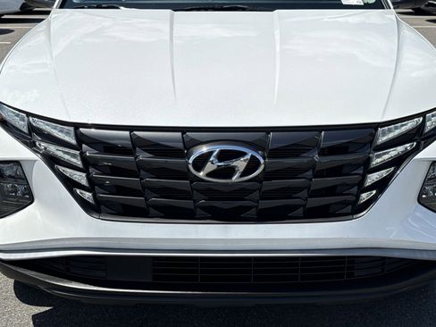 Certified 2024 Hyundai Tucson SEL w/ Convenience Package FWD image 32