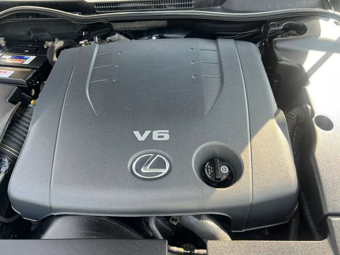 Used 2006 Lexus IS 250 AWD w/ Preferred Accessory Pkg image 32