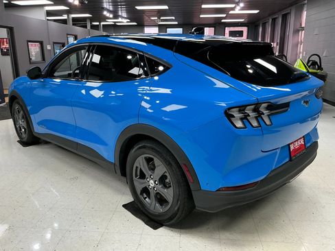 Used 2023 Ford Mustang Mach-E Select image 4