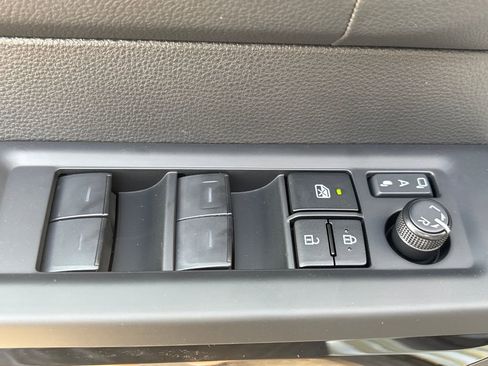 New 2026 Toyota Tundra Limited image 8