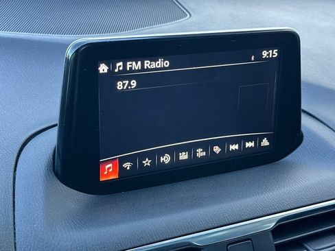 Used 2017 MAZDA MAZDA3 Grand Touring FWD image 17