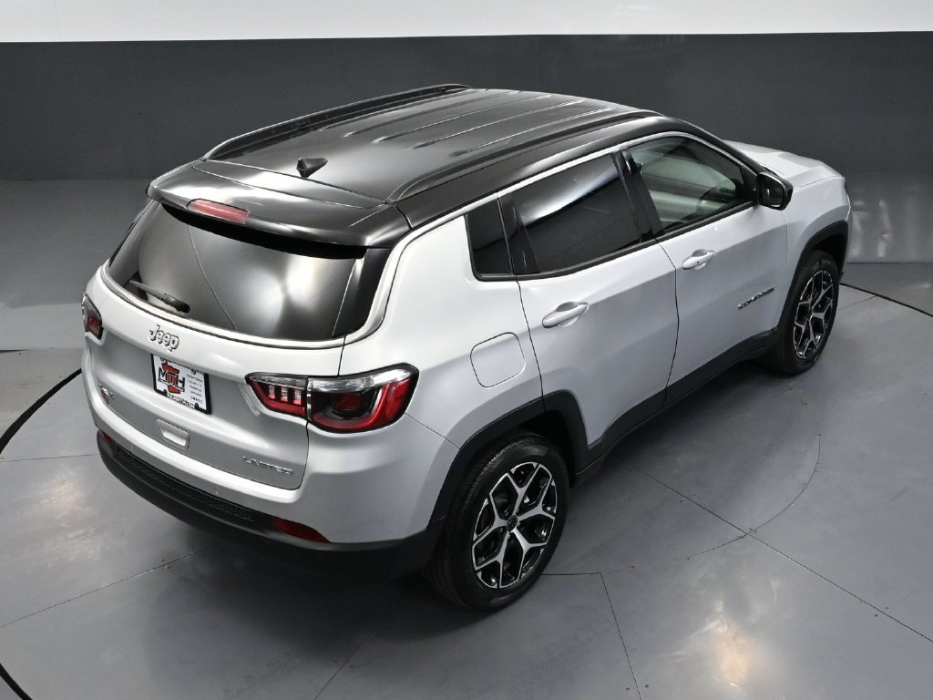 Used 2025 Jeep Compass Limited AWD/4WD image 47
