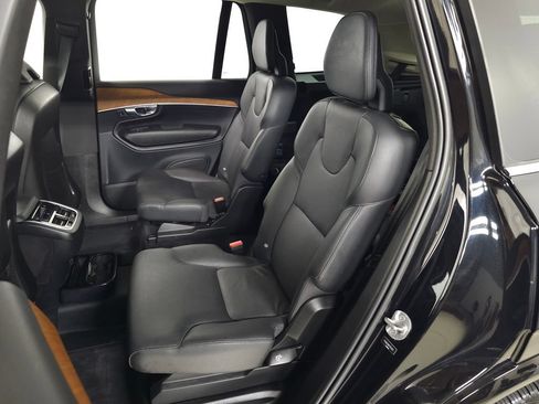 Used 2023 Volvo XC90 B6 Plus w/ Protection Package Premier AWD/4WD image 31