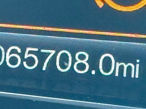 Used 2016 Ford Explorer Limited image 16