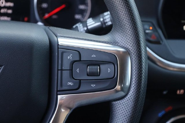 Used 2025 Chevrolet Blazer LT AWD/4WD image 12