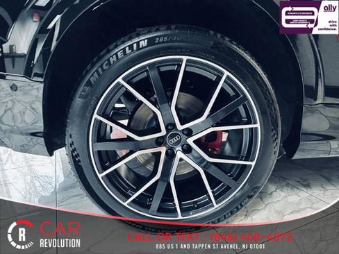 Used 2022 Audi Q8 Premium Plus w/ Premium Plus Package AWD/4WD image 11