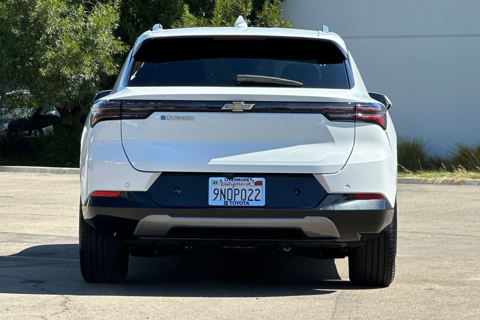 Used 2024 Chevrolet Equinox EV LT FWD image 5