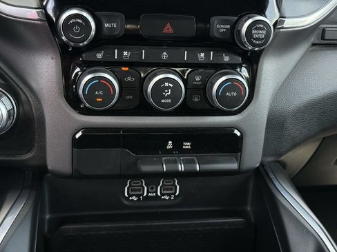 Used 2024 RAM 1500 Laramie RWD image 18
