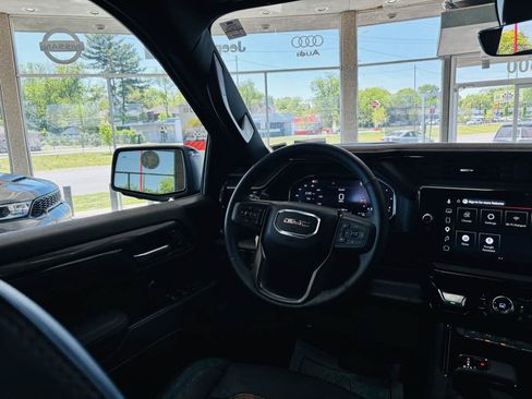 Used 2026 GMC Sierra 1500 AT4 w/ Technology Package AWD/4WD image 53