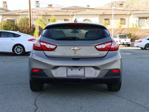 Used 2017 Chevrolet Cruze Premier image 5