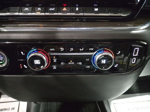 Used 2023 GMC Sierra 1500 Elevation image 25